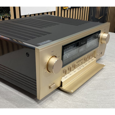 Accuphase E-4000